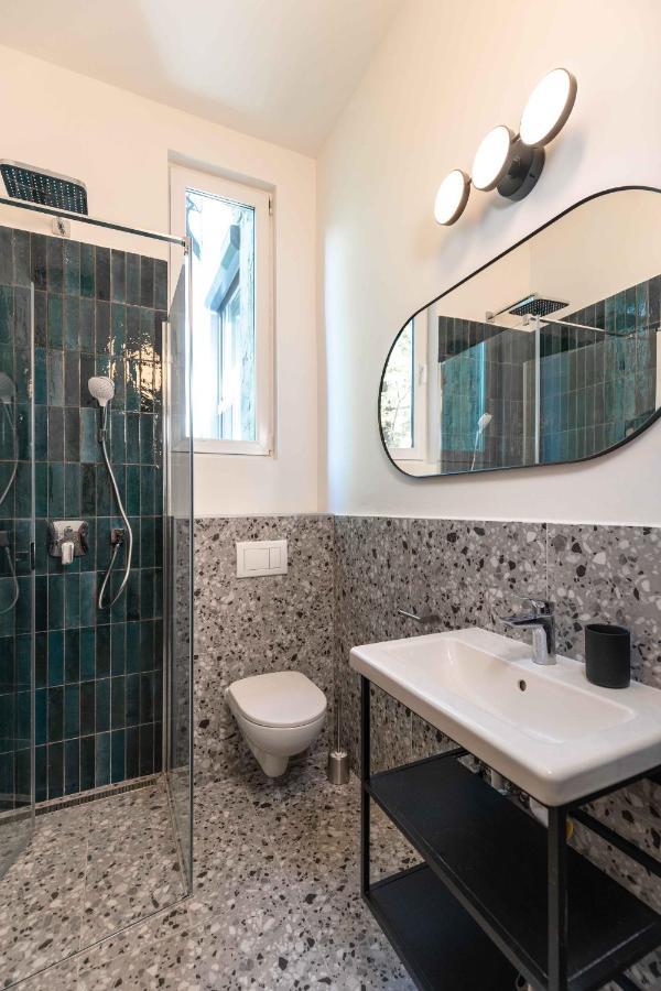 Modern Apartment French Balkony Budapeşte Dış mekan fotoğraf